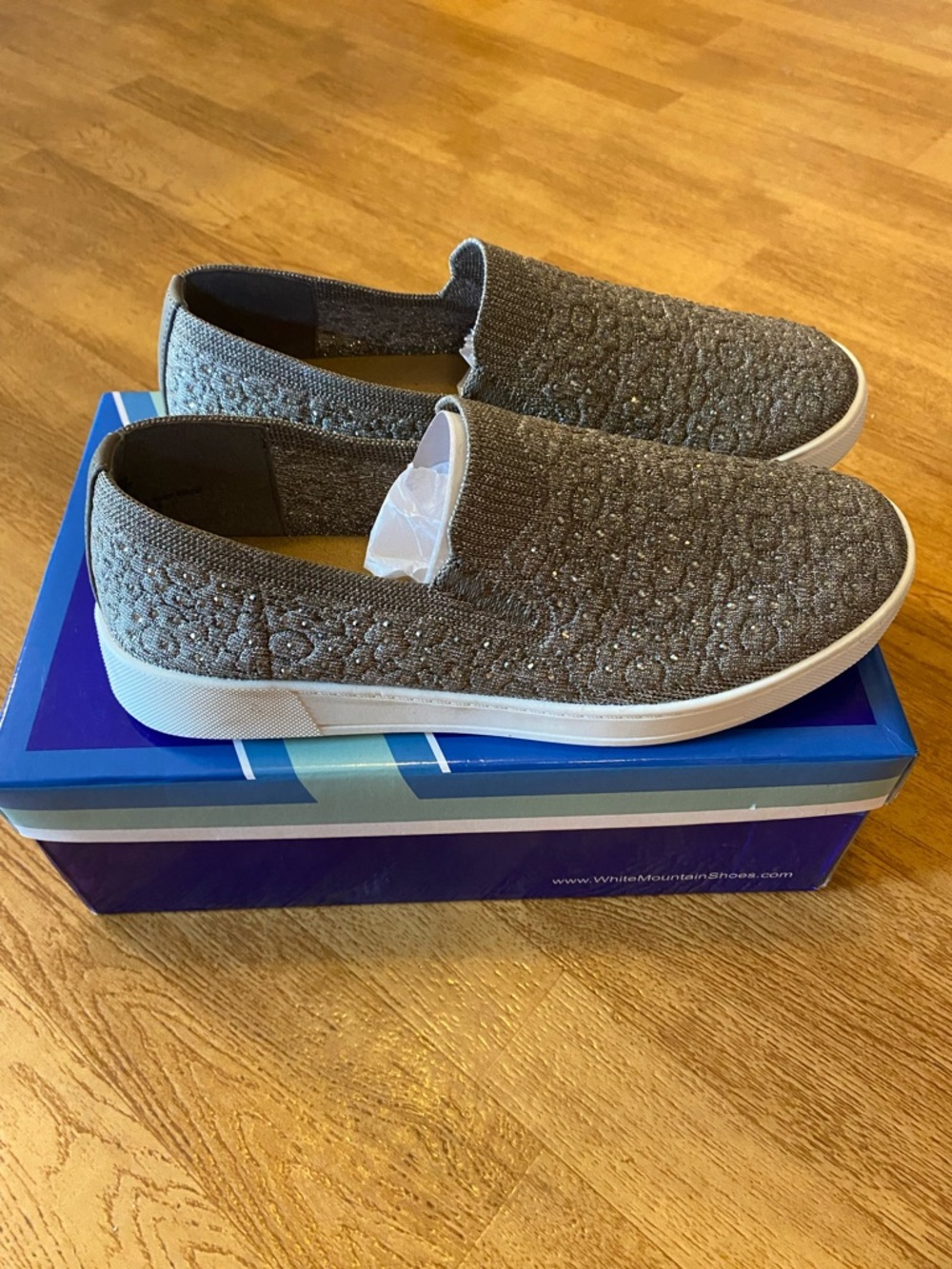 White Mountain Unit Embellished Knit Slip-On Sneakers size 8.5
